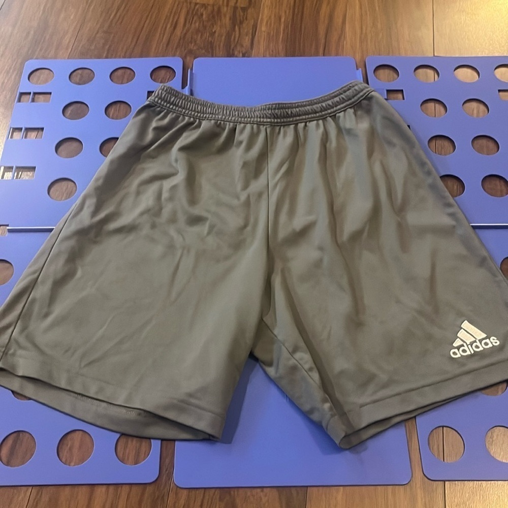 Adidas Aeroready Grey Men’s Small Shorts (M1-15ab)